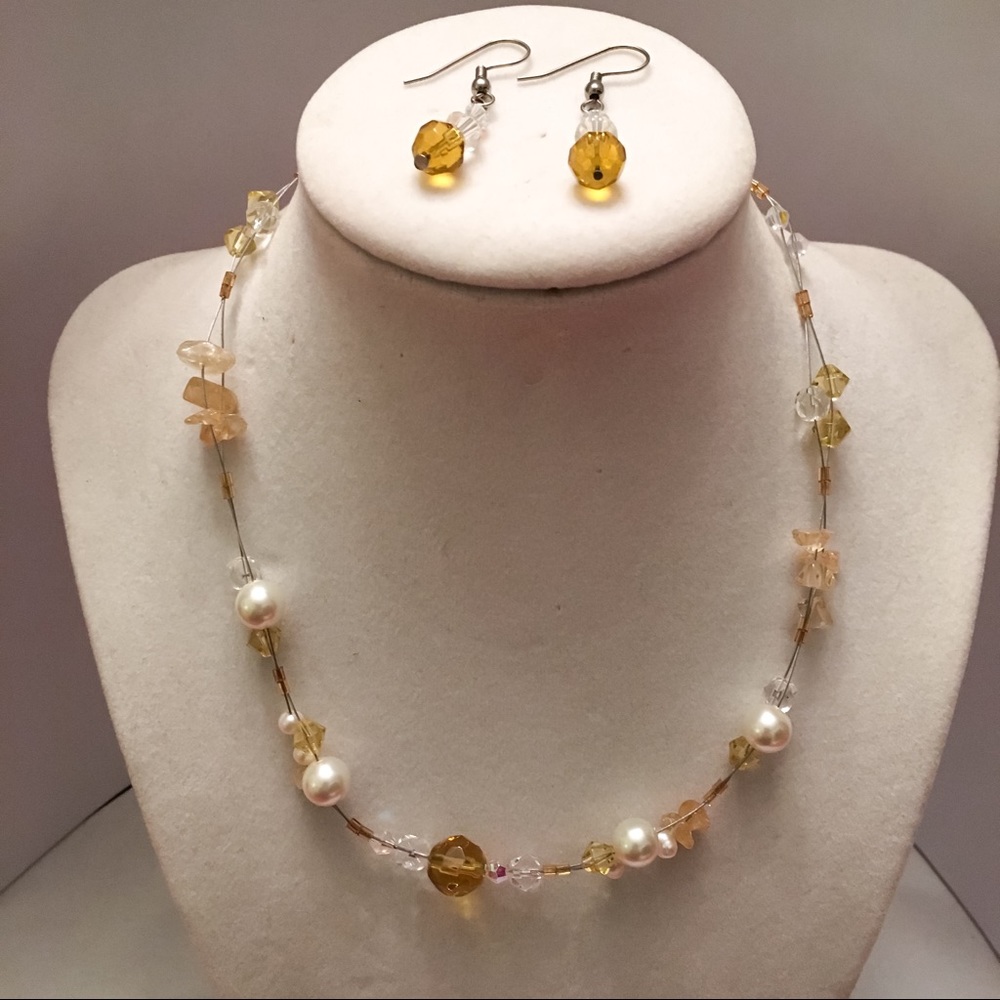 Costume Jewelry - Yellow Beaded Necklace/Earrings